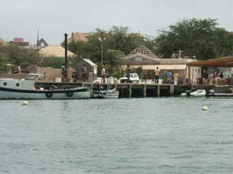 Cais Praia Diante