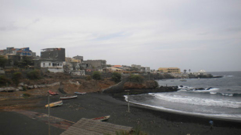Praia de Areia Grande